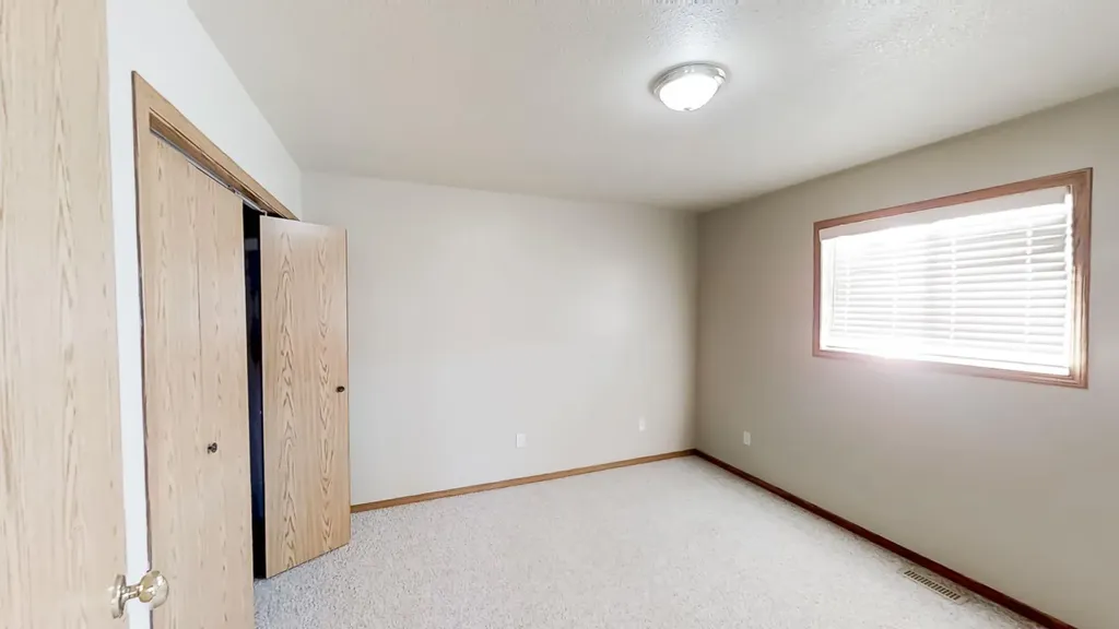 10029 105 Avenue Grande Prairie AB T8V 1H2