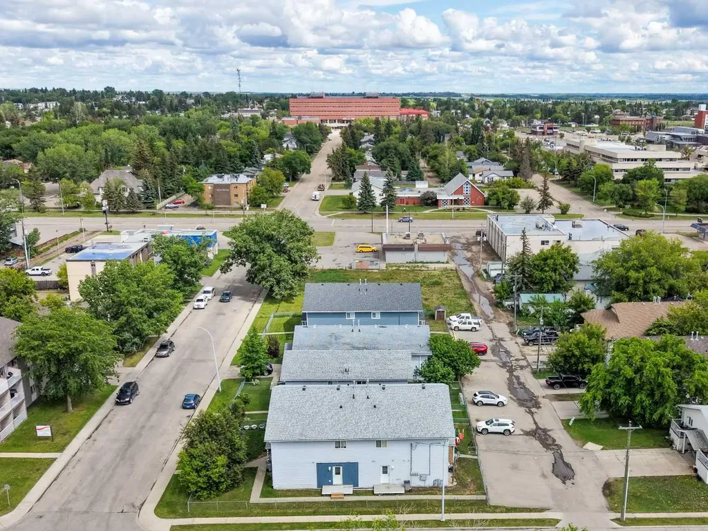 10029 105 Avenue Grande Prairie AB T8V 1H2