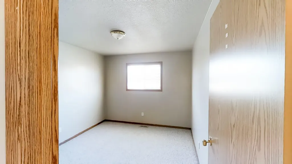 10029 105 Avenue Grande Prairie AB T8V 1H2