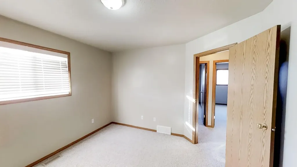 10029 105 Avenue Grande Prairie AB T8V 1H2