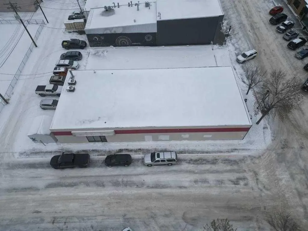 5102 50 Street Whitecourt AB T7N 1N5