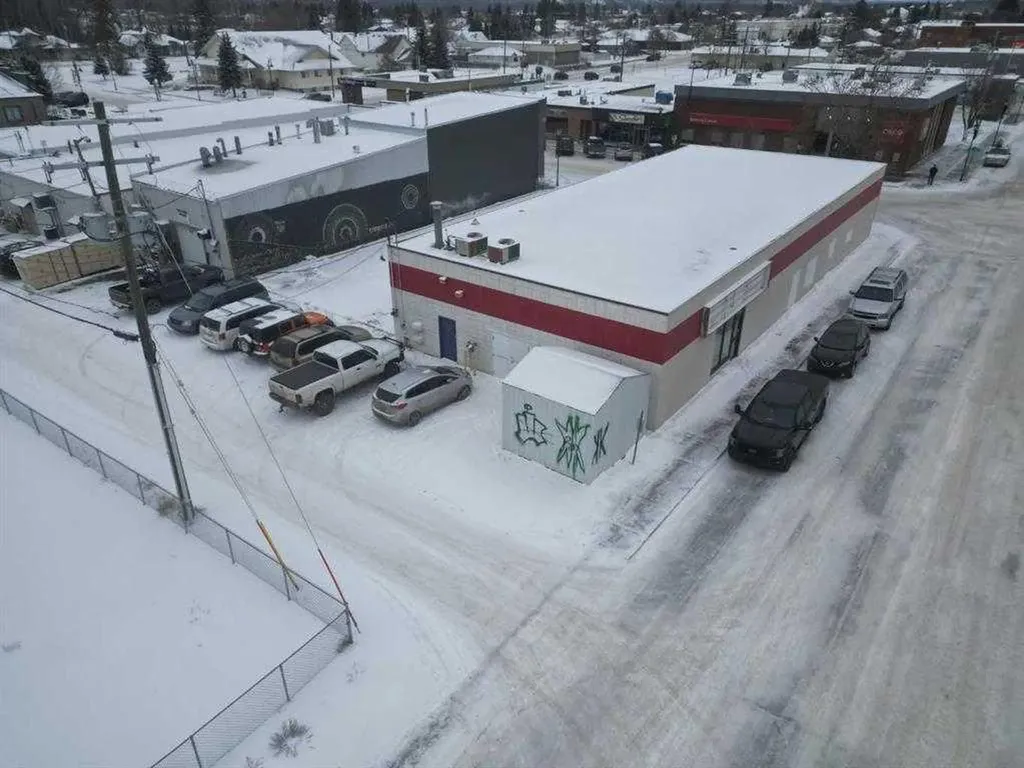 5102 50 Street Whitecourt AB T7N 1N5