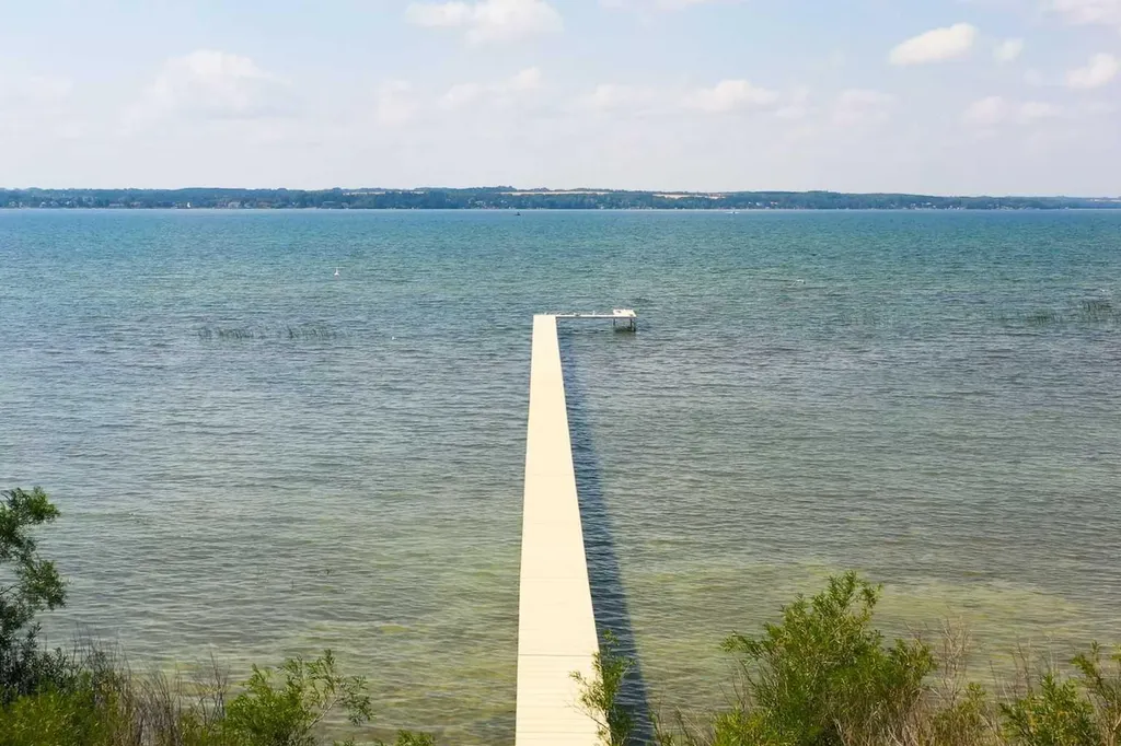 12 Twin Rose Court Jarvis Bay AB T4S 1R8