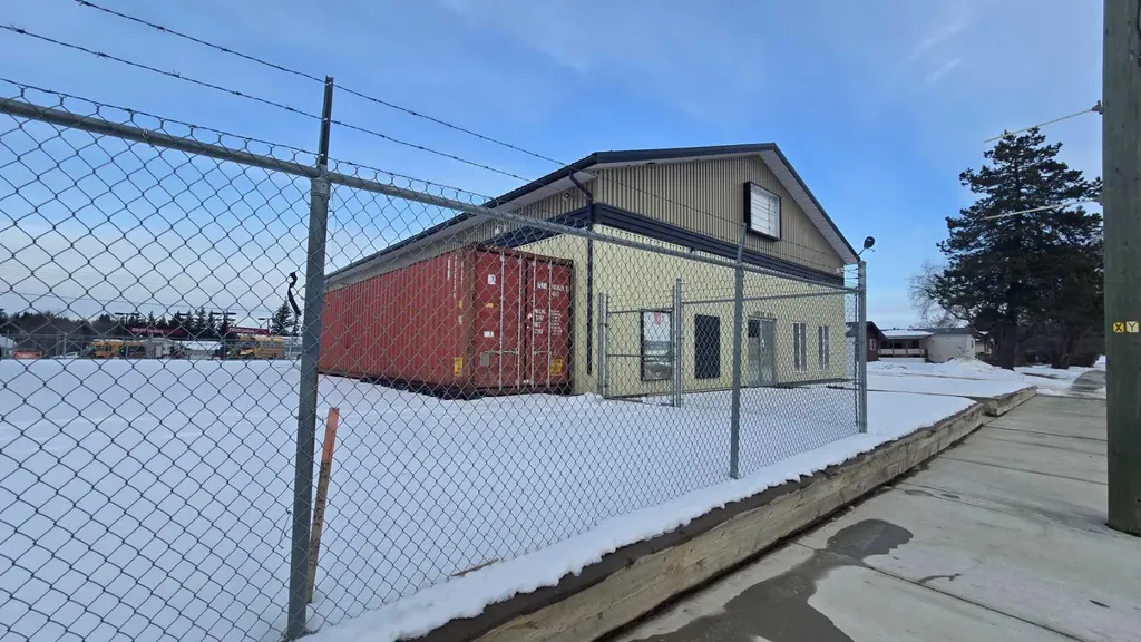 9922 101 Avenue Plamondon AB T0A 2T0