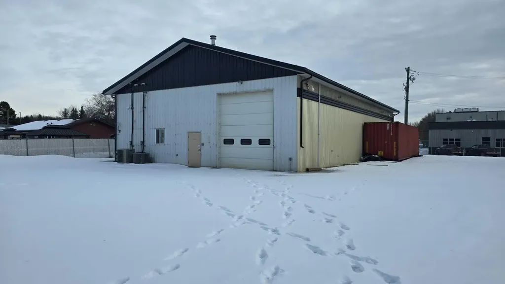 9922 101 Avenue Plamondon AB T0A 2T0
