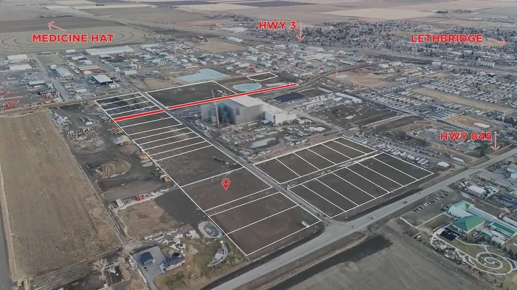 1802 12 Avenue Coaldale AB T1M0G6