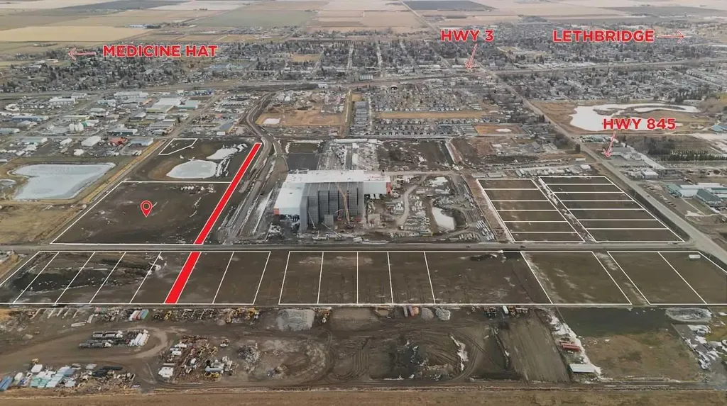 1301 12 Avenue Coaldale AB T1M0G6