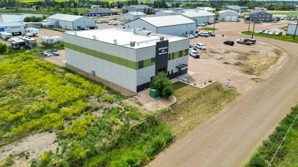 4609 46 Avenue Stettler AB T0C 2L0