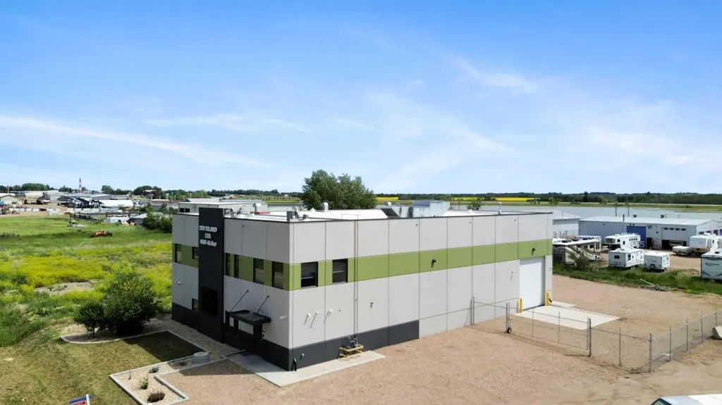 4609 46 Avenue Stettler AB T0C 2L0
