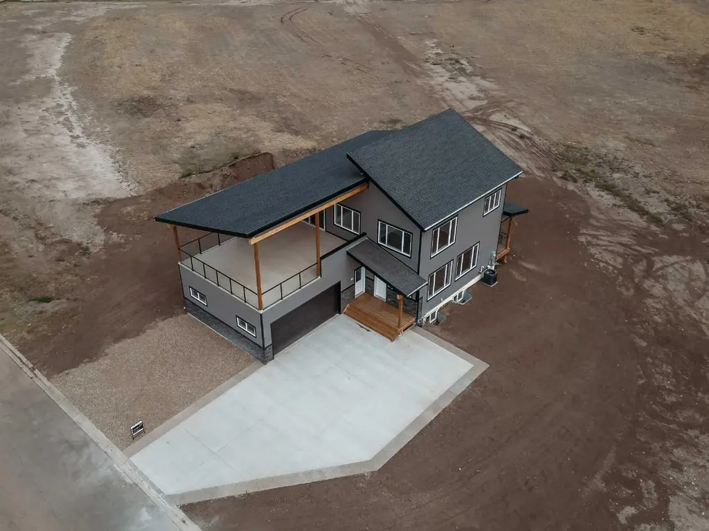 43 Kingfisher Estates Drive Lake Newell Resort AB T1R 0Y5