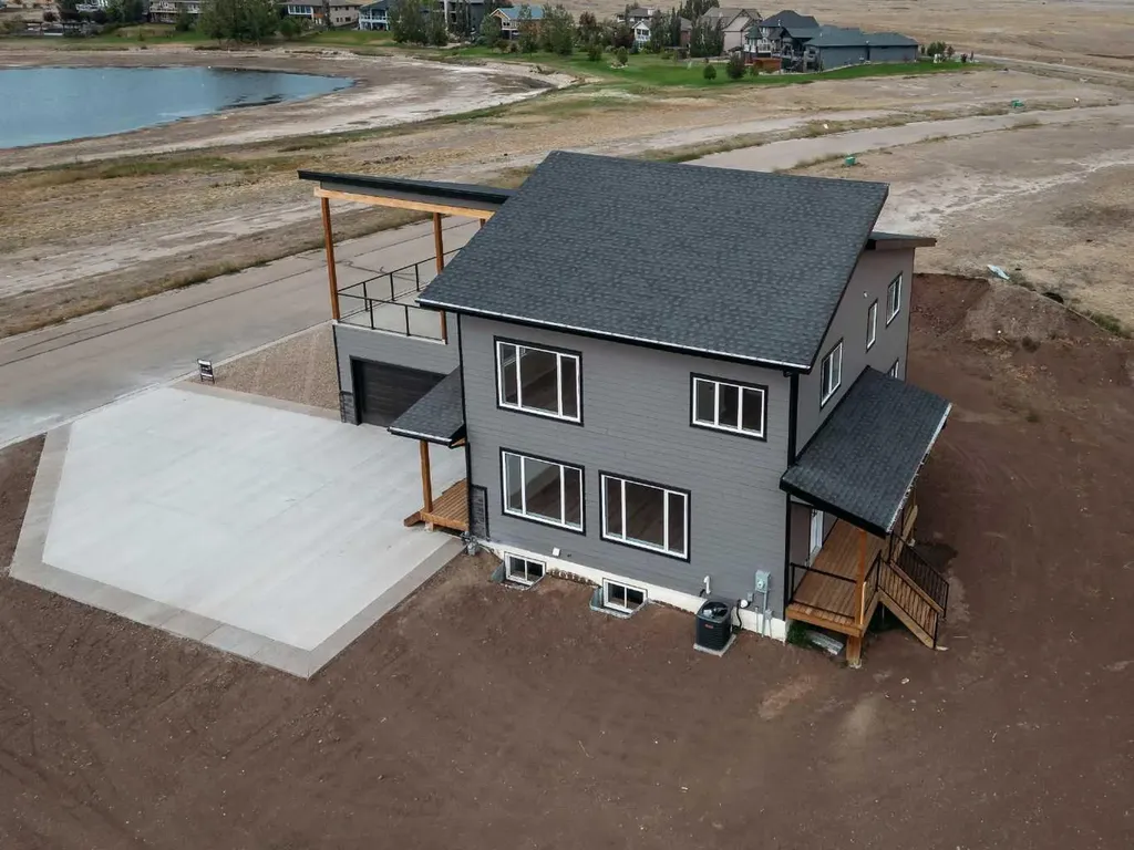 43 Kingfisher Estates Drive Lake Newell Resort AB T1R 0Y5