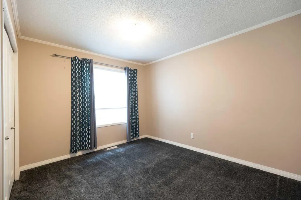 2814 48 Avenue Athabasca AB T9S 0A5