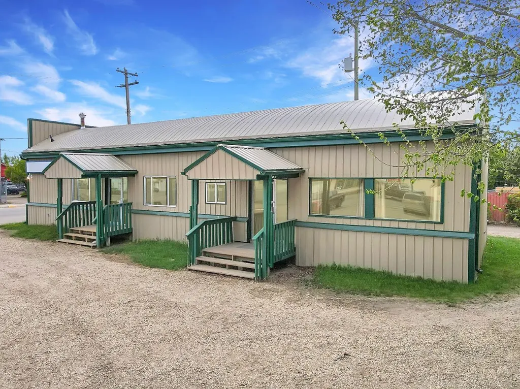 50 Street High Prairie AB T0G 1E0
