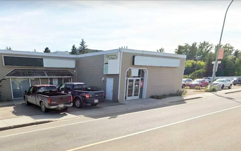 4418 50 Avenue Red Deer AB T4N 3Z6