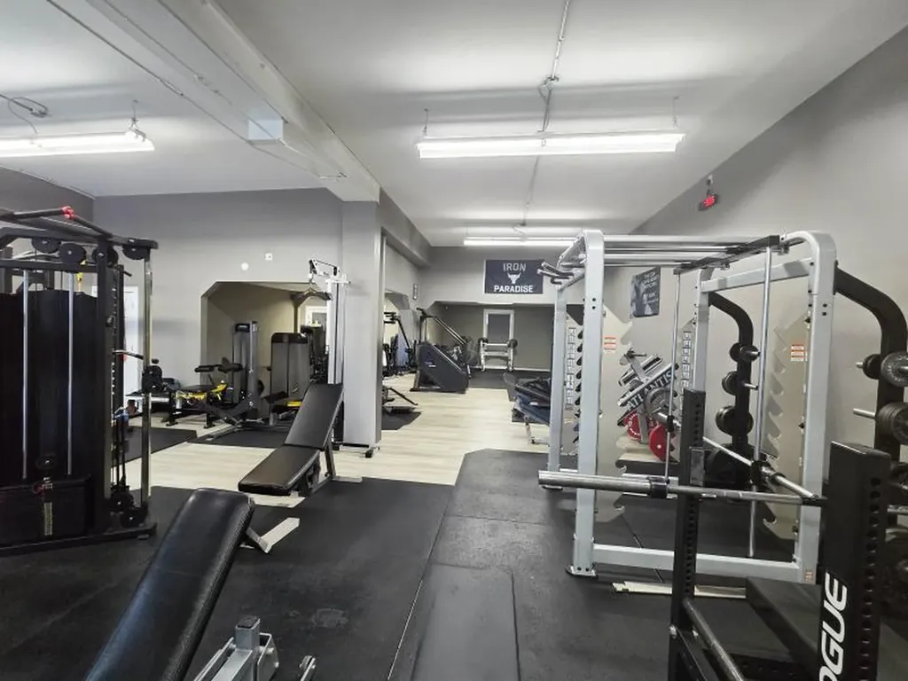 4418 50 Avenue Red Deer AB T4N 3Z6