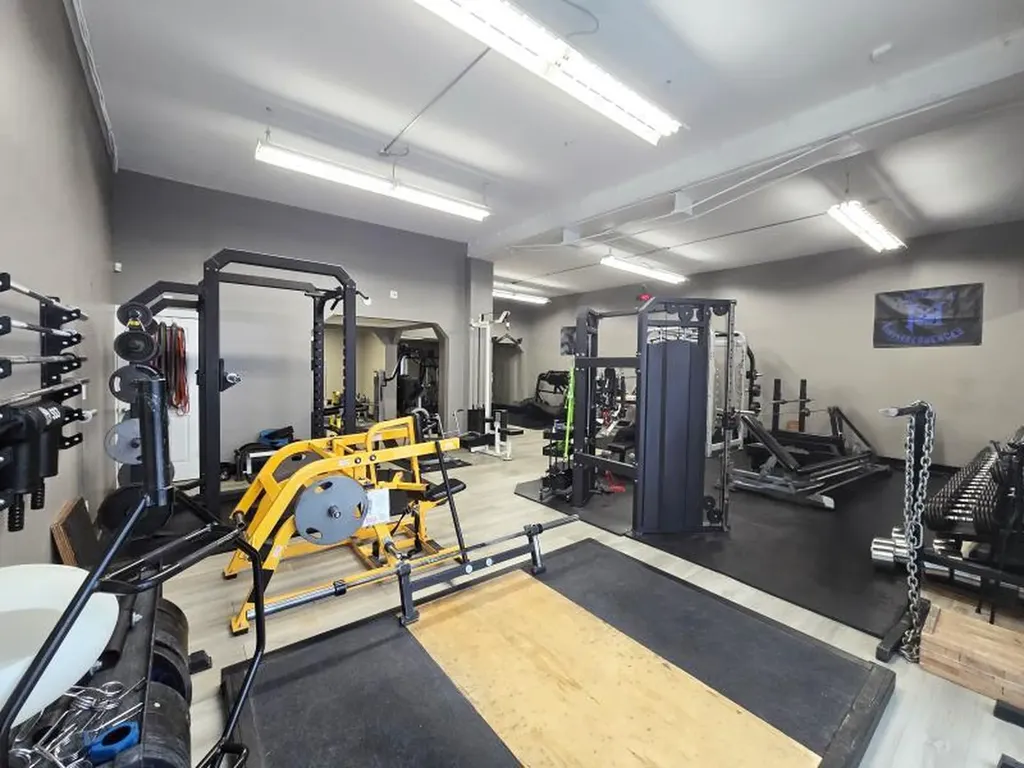 4418 50 Avenue Red Deer AB T4N 3Z6