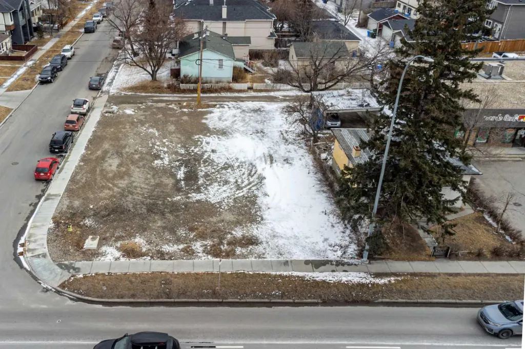 2620 Centre Street NE Calgary AB T2E 2V4