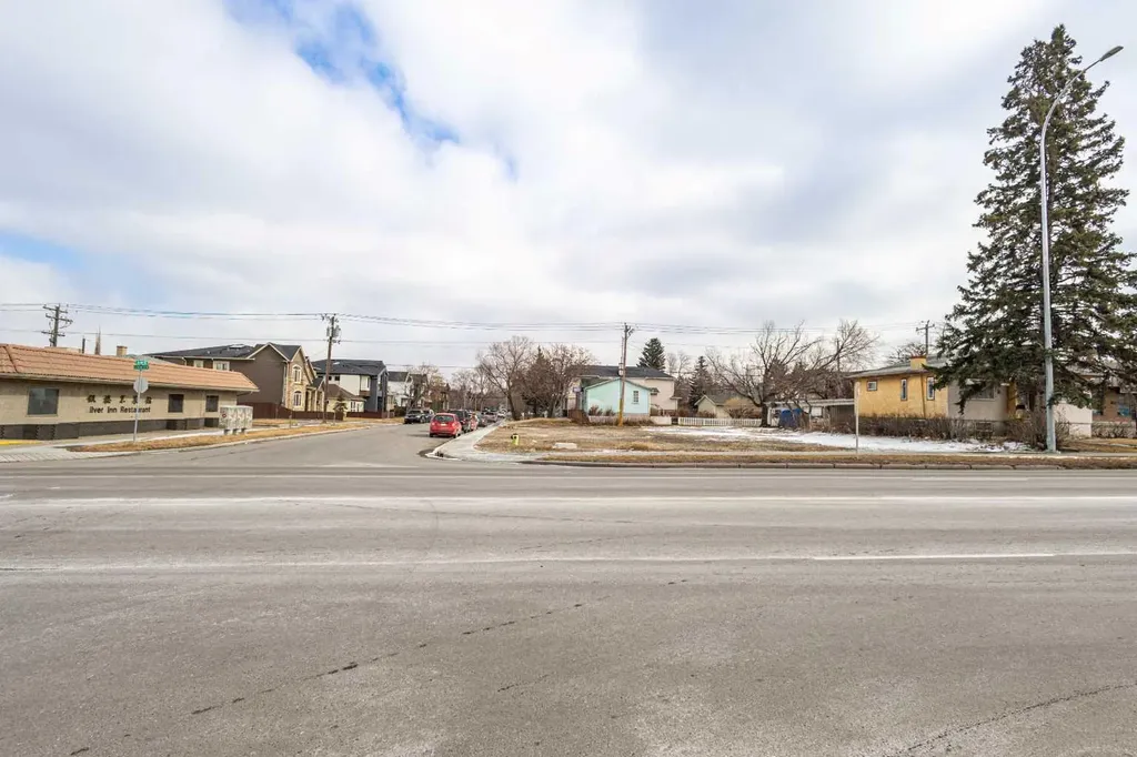 2620 Centre Street NE Calgary AB T2E 2V4