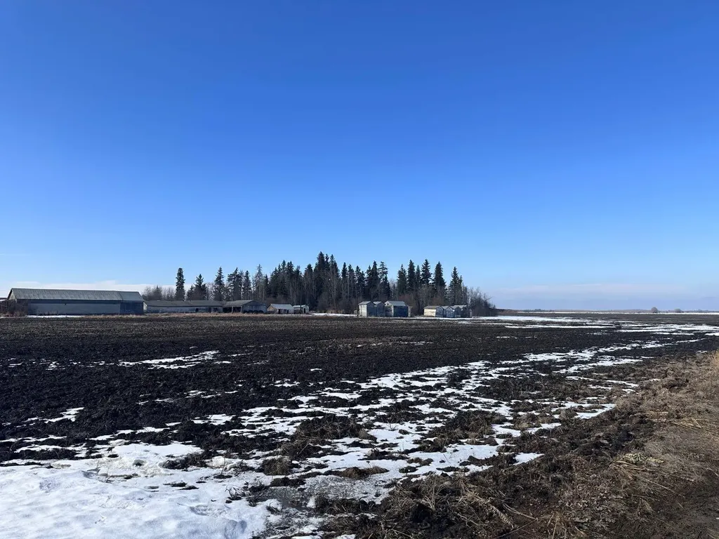 4902 50 Avenue Grassland AB T0A 1V0