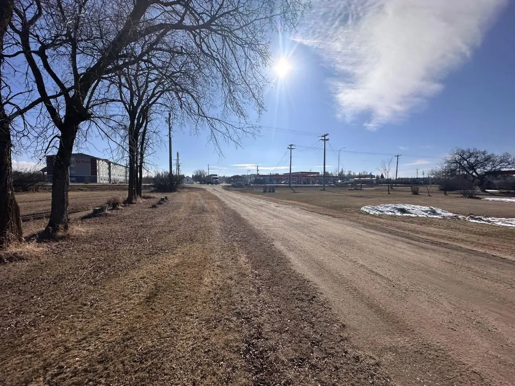 4902 50 Avenue Grassland AB T0A 1V0