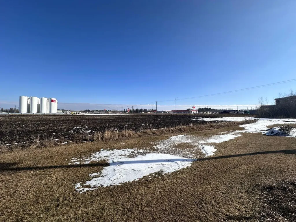 4902 50 Avenue Grassland AB T0A 1V0