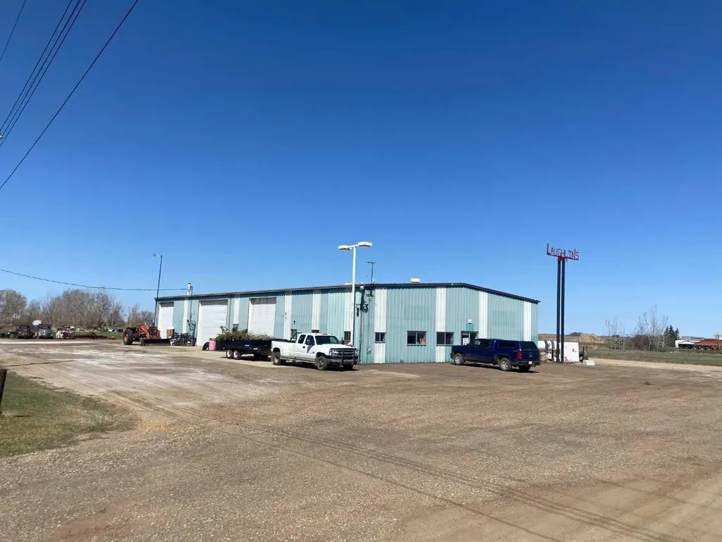 219 Railway Avenue SE Youngstown AB T0J3P0