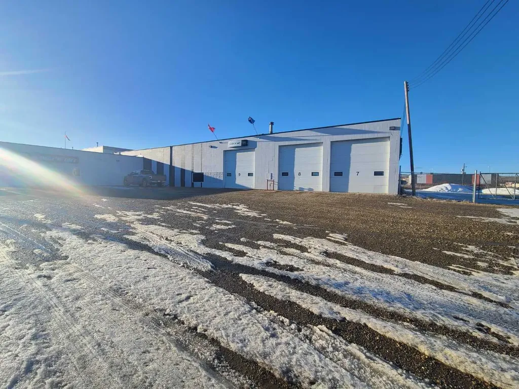 7810 102 Avenue Peace River AB T8S 1R2