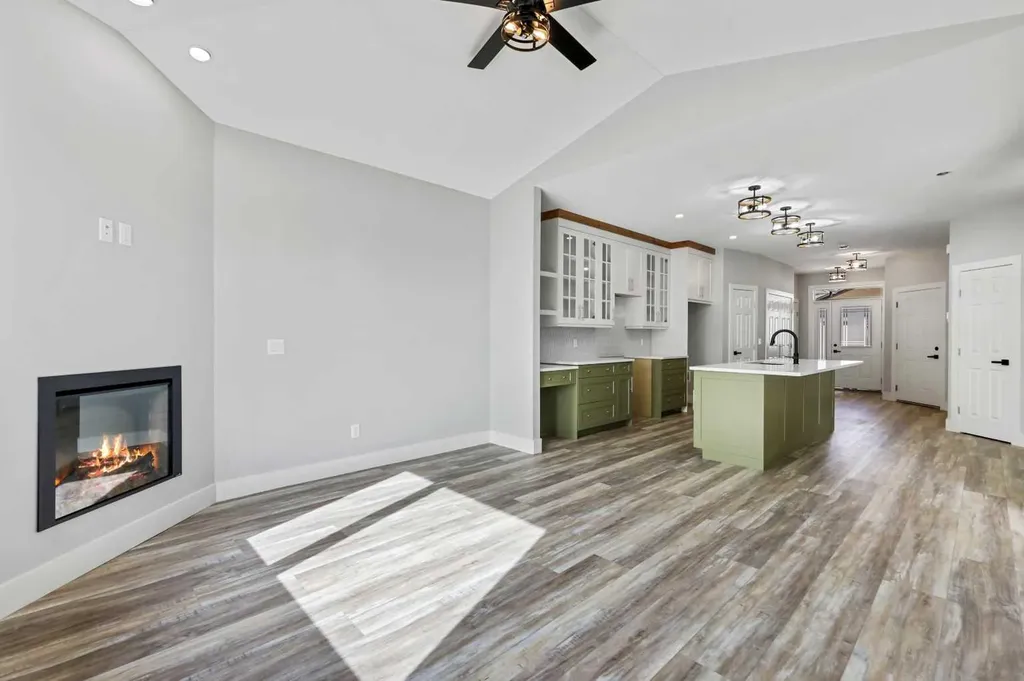 610 4 Avenue SW Sundre AB T0M1X0