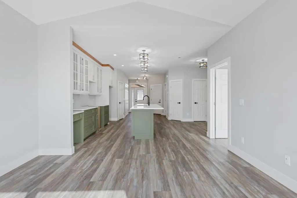 610 4 Avenue SW Sundre AB T0M1X0