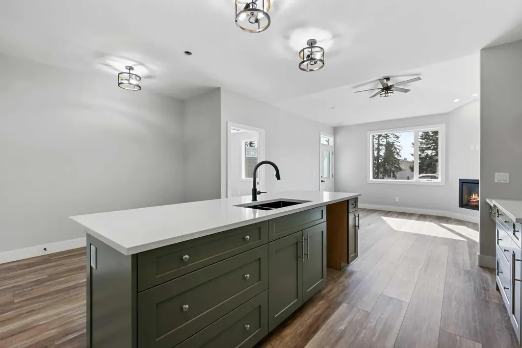 610 4 Avenue SW Sundre AB T0M1X0