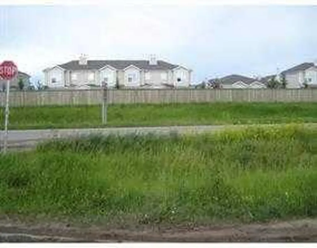 4440 76 Avenue NE Calgary AB T3J4G5