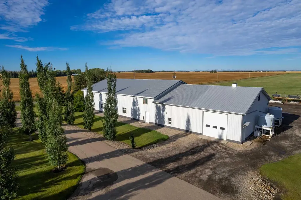 31542 Hwy 2a Rural Mountain View County AB T0M0W0
