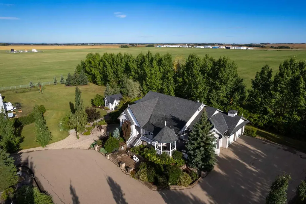 31542 Hwy 2a Rural Mountain View County AB T0M0W0