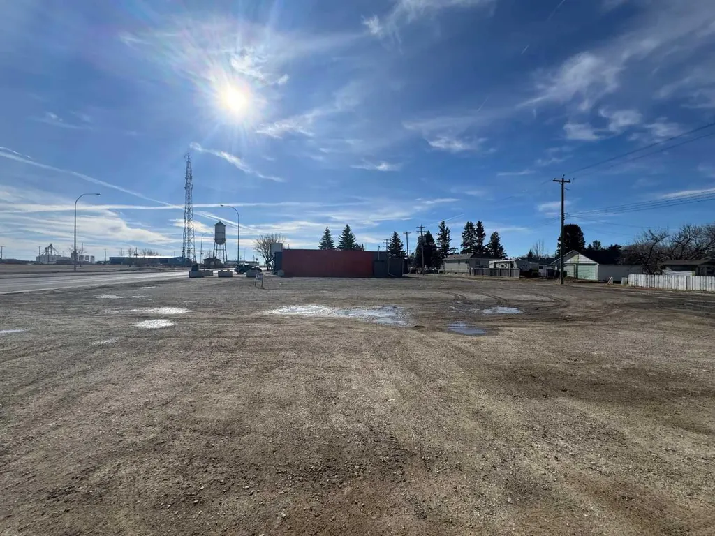 4609 1 Street W Claresholm AB T0L 0T0
