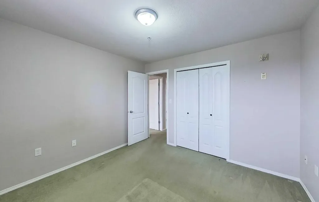 1615 41 Street Edson AB T7E 0A7