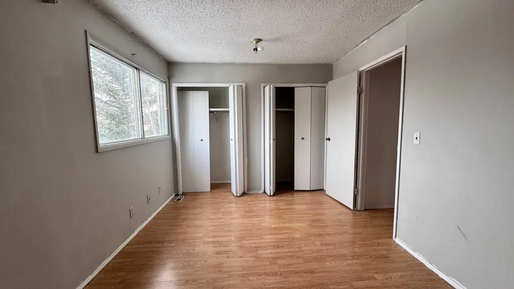 6551 Huntsbay Road NW Calgary AB T2K5R3
