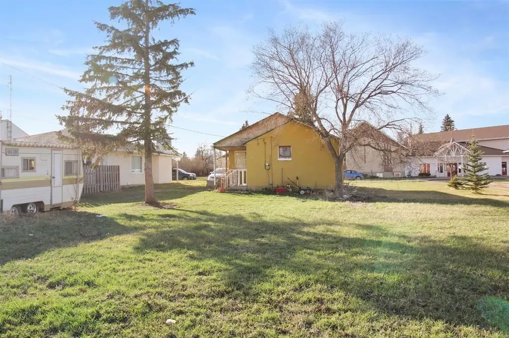 5313 50 Street Castor AB T0C 0X0