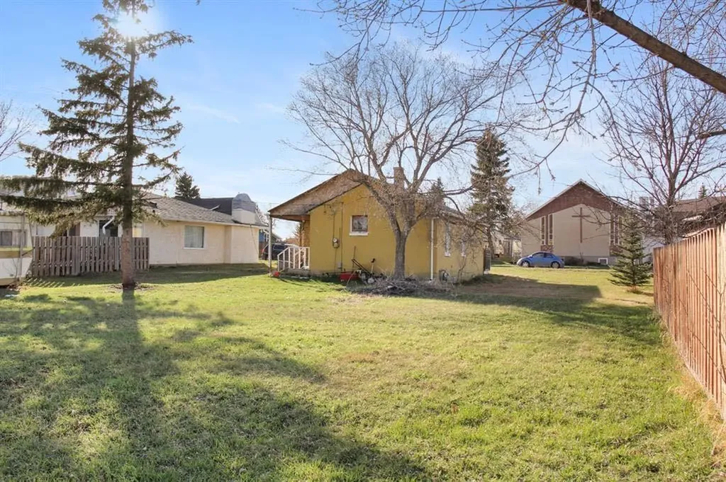 5313 50 Street Castor AB T0C 0X0