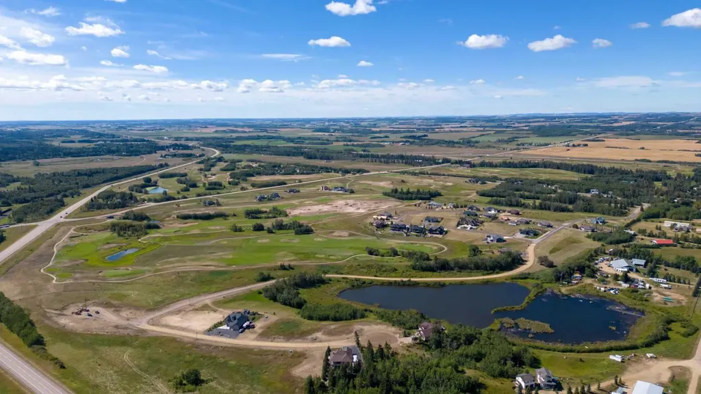 309 Wolf Run Drive Rural Ponoka County AB T4J 0B3