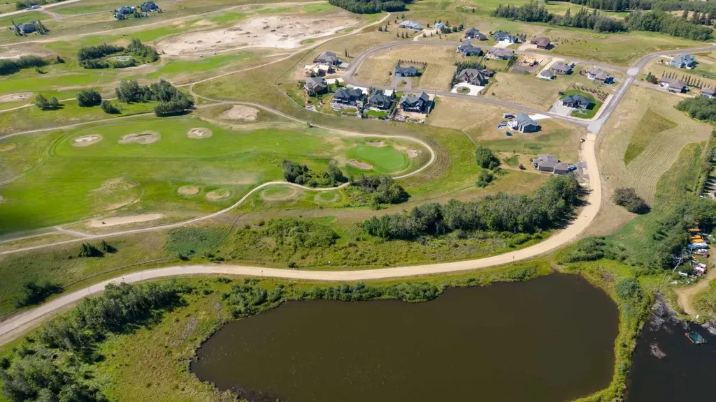 309 Wolf Run Drive Rural Ponoka County AB T4J 0B3