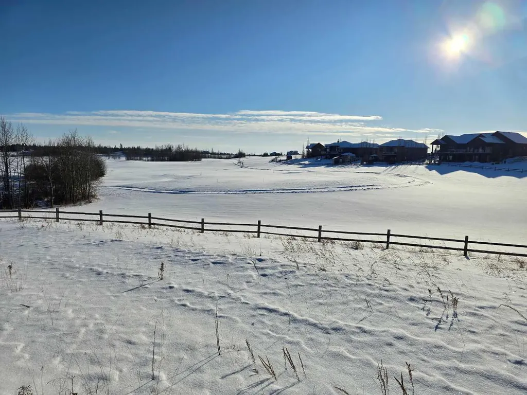 309 Wolf Run Drive Rural Ponoka County AB T4J 0B3