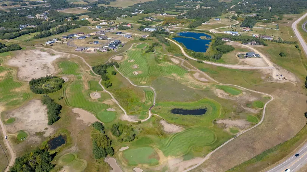 309 Wolf Run Drive Rural Ponoka County AB T4J 0B3