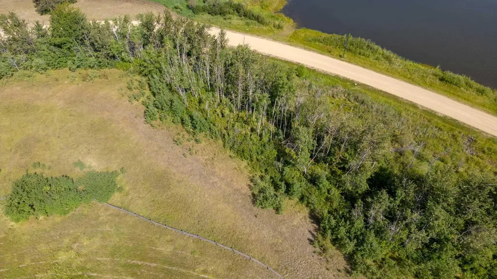 309 Wolf Run Drive Rural Ponoka County AB T4J 0B3