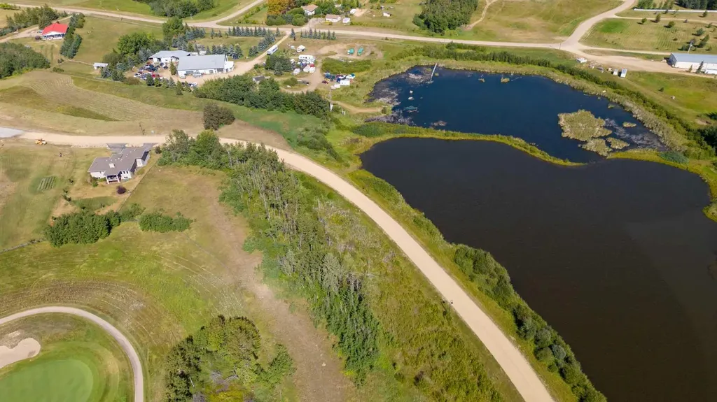 309 Wolf Run Drive Rural Ponoka County AB T4J 0B3
