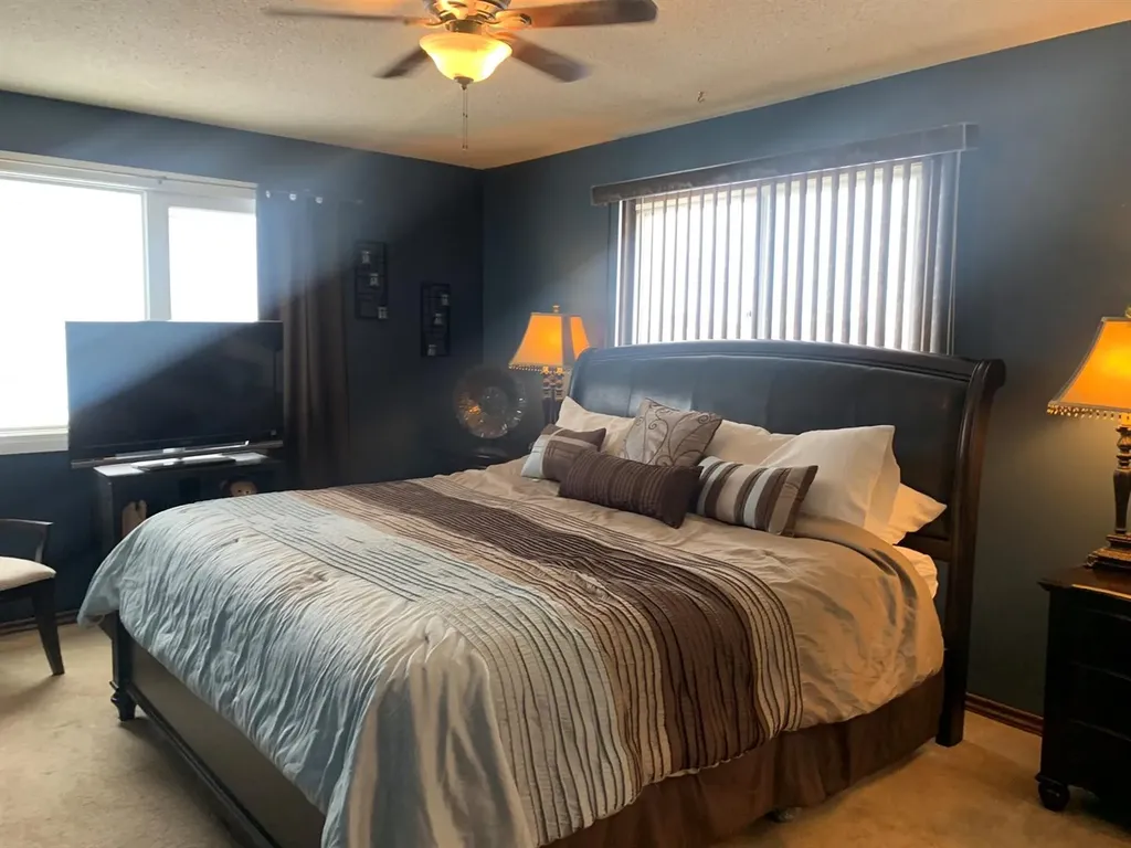 10016 102 Avenue Lac La Biche AB T0A 2C0