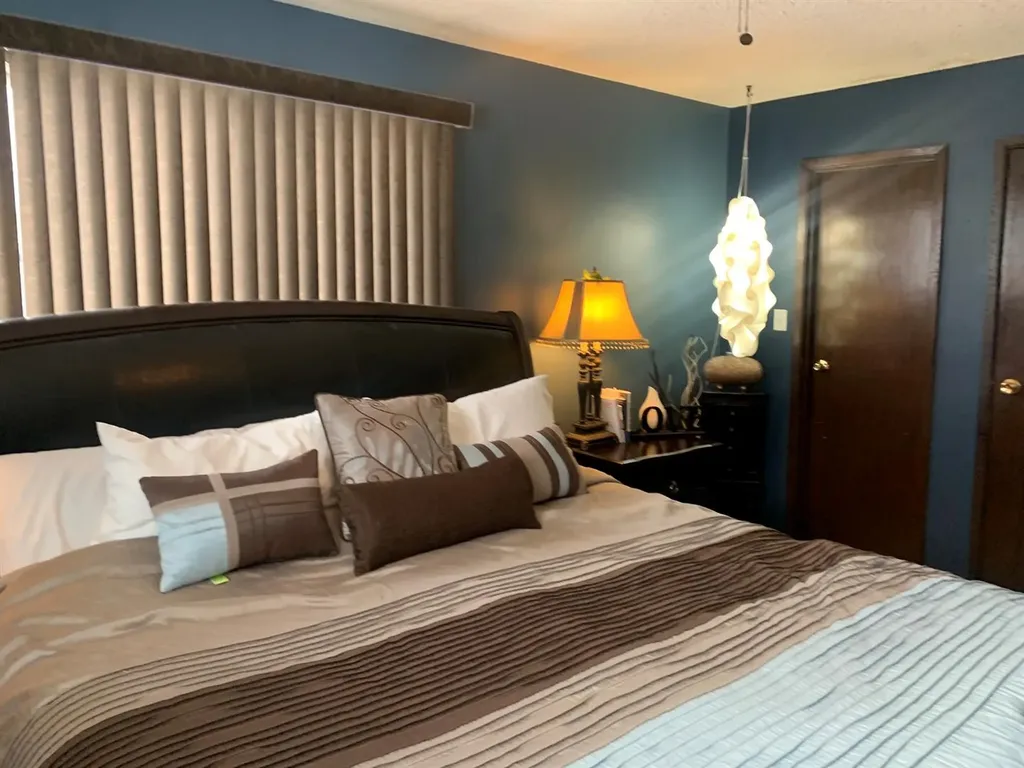 10016 102 Avenue Lac La Biche AB T0A 2C0