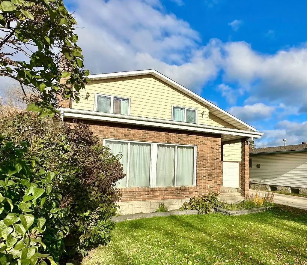10016 102 Avenue Lac La Biche AB T0A 2C0