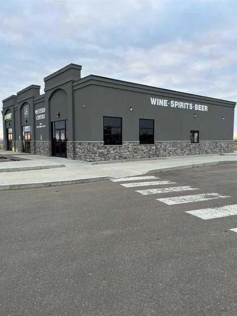 2882 Box Springs Boulevard Medicine Hat AB T1C 0C8