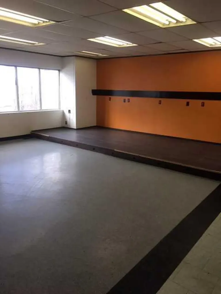 3911 37 Avenue Whitecourt AB T7S 0C3