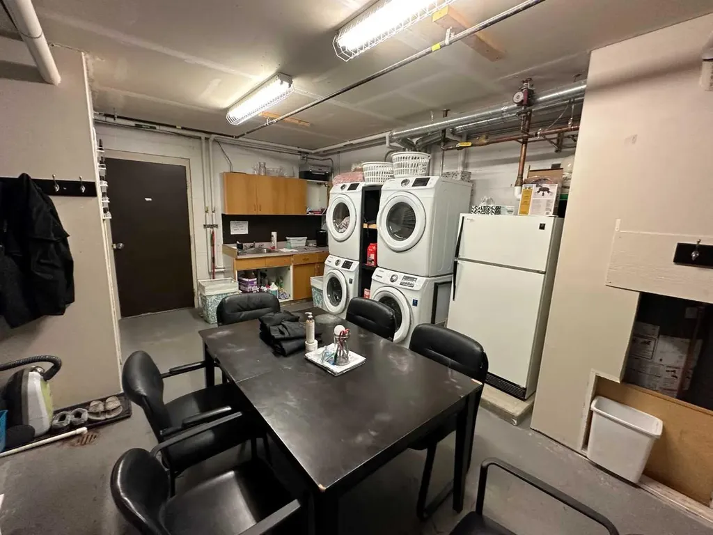 10014 102 Avenue Grande Prairie AB T8V 0Z7